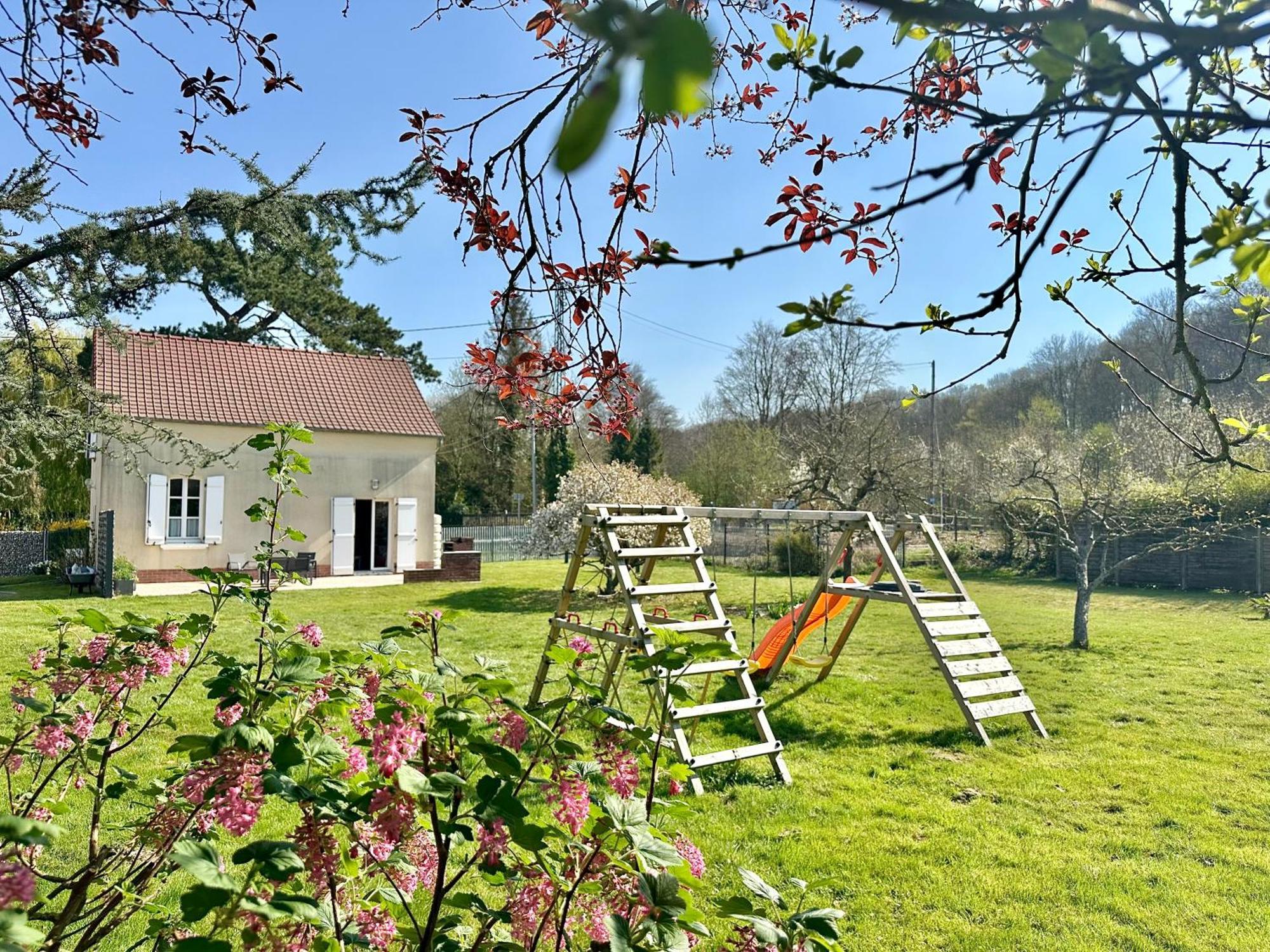 Le Gite D'En Bas Quesnoy-le-Montant Exterior foto